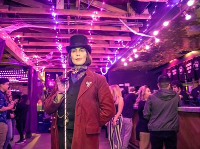 Restoran Ini Hadirkan Karakter Ciptaan Tim Burton yang Unik dan Keren