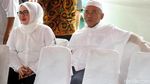 Berpeci Putih, Rahmat Effendi Nyoblos di Pekayon Bekasi