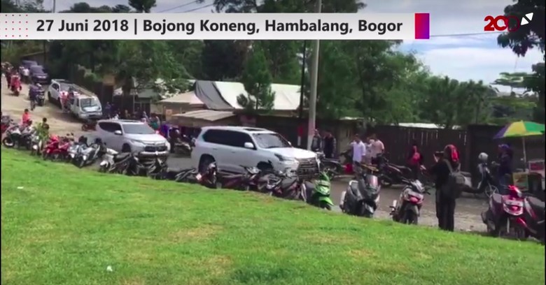 Prabowo Naik SUV Lexus. Foto: Screenshot 20detik Prabowo Naik SUV Lexus. Foto: Screenshot 20detik
