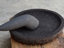 Bersih Bebas Bakteri, Begini 3 Cara Tepat Membersihkan Ulekan Batu