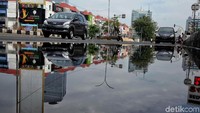 Penampakan Jalan Boulevard Kelapa Gading, Jakarta Utara, Rabu (27/6/2018).