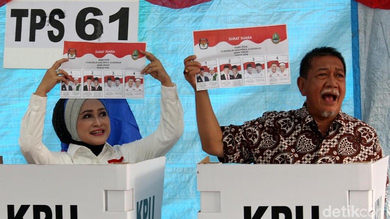 Usai Nyoblos, Deddy Mizwar ke Bandung Pantau Quick Count Usai Nyoblos, Deddy Mizwar ke Bandung Pantau Quick Count