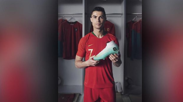 Kaos MU-Barca, Nike Kena Denda Rp 200 M