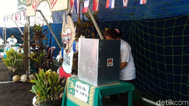 Meriah! TPS di Boyolali Ini Bertemakan Piala Dunia