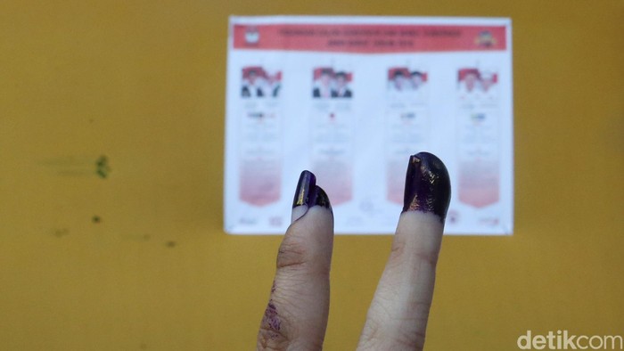 Exit Poll Pilgub Jabar Indo Barometer: RK-Uu 34,6%, Deddy-Dedi: 22,7%