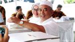 Berpeci Putih, Rahmat Effendi Nyoblos di Pekayon Bekasi