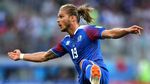 Kekarnya Rurik Gislason, Gelandang Islandia yang Mirip Chris Hemsworth