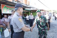 Asisten SDM Kapolri Pantau Coblosan di Kalbar, Pastikan Kondusif