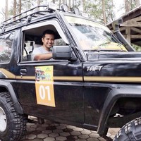 Emil kemudian melanjutkan pendidikan S1 di Universitas New South Wales, Australia. Ia meneruskan pendidikan untuk mendapat gelar S2 dan S3 di Ritsumeikan Asia Pacific University, Jepang.  Foto: dok. Instagram (Emildardak)