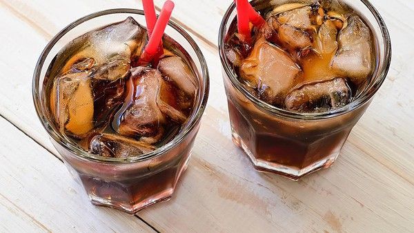 minuman berkarbonasi