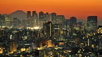 Kota-kota besar di Asia menjadi yang termahal bagi ekspatriat. Posisi kedua adalah Kota Tokyo, Jepang. Kota ini memiliki peringkat nomor satu di dunia untuk sebagian besar restoran Michelin bintang tiga setiap tahun sejak tahun 2009 (CNN Travel)