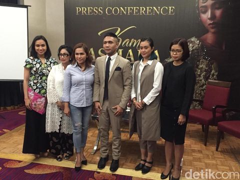 Kama Asmara menjadi pameran pernikahan tradisional pertama yang digelar oleh hotel berbintang lima. Acara ini berlangsung di The Ritz-Carlton Jakarta, Mega Kuninga, pada 29 Juni - 1 Juli.