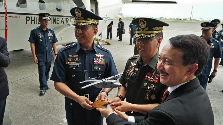 Kemenhan Harap Pesawat RI Bisa Bantu Militer Filipina Kemenhan Harap Pesawat RI Bisa Bantu Militer Filipina