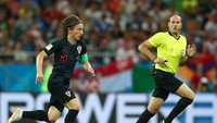 Luka Modric akan menjadi tumpuan Kroasia saat menghadapi Inggris, Kamis (12/7) dinihari nanti. Talenta Luka Modric ternyata berasal dari kota pelabuhan cantik bernama Zadar. (Max Rossi/Reuters)