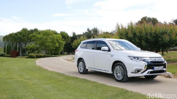 Mitsubishi Outlander PHEV