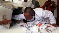 Proses pencoblosan Pilgub Jawa Barat telah berlangsung sejak pagi dan sedang dalam proses perhitungan suara.