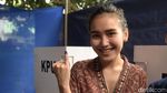 Lihat Gaya Ayu Ting Ting saat Nyoblos