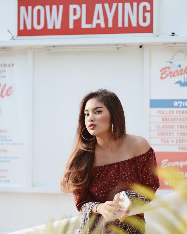 Pada hari pencoblosan Pilkada 2018 ini, Syandria mengunggah ucapan terimakasihnya pada followersnya di Instagram yang sudah memberikan dukungan untuk Gus Ipul dan Puti Guntur Soekarno dalam Pilgub Jawa Timur. Foto: Dok. Instagram