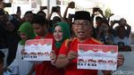 Ridwan Kamil, Si Cinta dan Sang Putra Nyoblos Pakai Jersey Berbeda