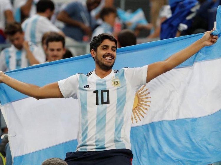 Senyum Cerah Suporter Argentina