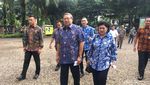 Disopiri Ibas Naik Mobil Golf, Ini Momen SBY Nyoblos di TPS
