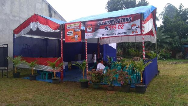 Kotak kosong menang dengan perolehan 114 suara. Sedangkan pasangan Arief-Sachrudin hanya meraup 74 suara.
