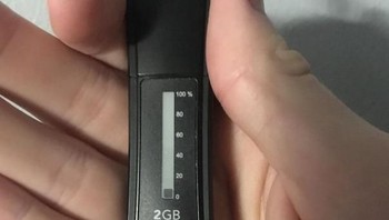 Flash disk yang ada petunjuk untuk memudahkan berapa kapasitas yang masih tersisa. Foto: boredpanda