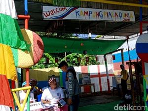Di Batang juga Ada TPS Bernuansa Piala Dunia
