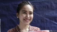 Deretan selebriti ikut serta di pemilihan kepala daerah 2018. Salah satunya Ayu Ting Ting. Foto: Ayu Ting Ting (Palevi/detikHOT)