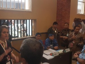 Antusiasnya Utusan 13 Negara Asing Lihat Coblosan di Rutan Serang