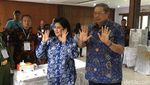 Disopiri Ibas Naik Mobil Golf, Ini Momen SBY Nyoblos di TPS