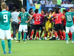 Setelah melewati tiga pertandingan fase grup, Manuel Neuer dkk mengumpulkan tiga poin hasil sekali menang dan dua kali kalah. Jerman duduk di posisi dasar klasemen. REUTERS/Michael Dalder.
