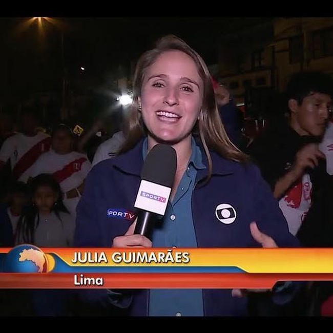 Jangan lakukan ini! Jangan lakukan ini lagi. Jangan lakukan ini, aku tidak membiarkanmu untuk melakukan ini, tidak pernah, oke? Ini tidak sopan, ini tidak benar. Jangan lakukan ini lagi kepada wanita, oke? Oke? Hargai orang, bentaknya kepada si pria yang terdengar meminta maaf dalam video. Foto: Instagram @jujuguimaraes25