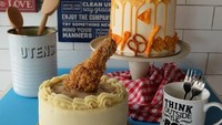 Bingung mau kue manis atau gurih? Kue yang satu ini memadukan manisnya kue dengan topping fried chicken dan mac n cheese kemasan. Wah! Foto: The Flour Girl Bakery