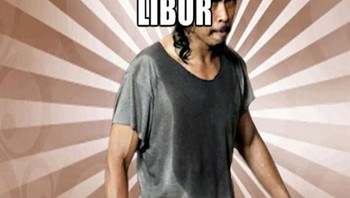 Biar dilihat sibuk kerja sama tetangga. (Foto: Internet)