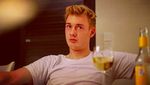 Begini Serunya Gaya Makan Julian Brandt, Gelandang Jerman yang Tampan