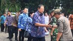 Disopiri Ibas Naik Mobil Golf, Ini Momen SBY Nyoblos di TPS