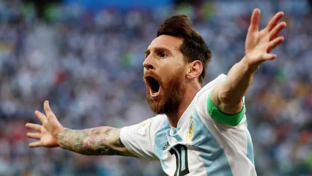 Lionel Messi mencetak gol pertama di Piala Dunia 2018 ke gawang Nigeria.