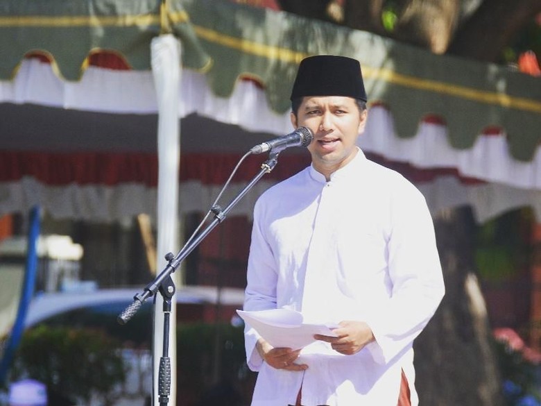 4 Fakta Emil Dardak yang Baru Dilantik Jadi Wagub Jatim 4 Fakta Emil Dardak yang Baru Dilantik Jadi Wagub Jatim