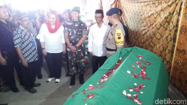 Kapolda dan Pangdam Pantau Sejumlah TPS di Jawa Tengah