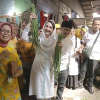 Emil Dardak resmi menikahi Arumi Bachsin pada 2013 silam. Setelah menikah dengan Emil, Arumi pun mengurangi kegiatan di dunia hiburan. Foto: dok. Instagram (Emildardak)