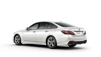 Mobil tersebut bakal disediakan oleh PT Astra International Tbk TSO (Toyota Sales Operation) yang diketahui menang tender Lelang Pengadaan Secara Elektronik (LPSE). Foto: Toyota