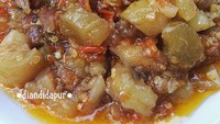Kalau lihat sajian kikil yang satu ini jadi ingat Jogja ya. @dianayupuspitasari membuat kikil mercon dengan sangat apik dan pasti rasanya nikmat.