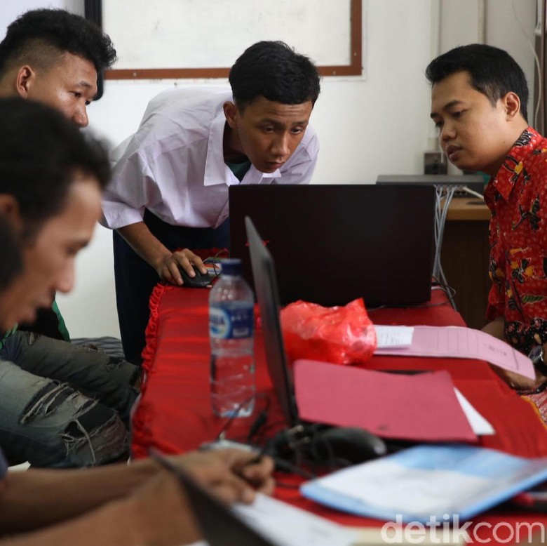 100 Persen Pendaftar yang Lolos di SMKN 1 Blora Bermodal SKTM 100 Persen Pendaftar yang Lolos di SMKN 1 Blora Bermodal SKTM