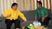 Belum diketahui apa tujuan pertemuan kedua ketua umum ini. Pertemuan berlangsung secara tertutup di lantai satu kantor PPP.