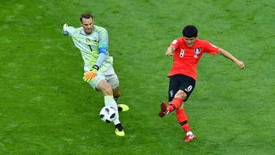 Momen Neuer Kehilangan Bola yang Berujung Gol Kedua Korsel