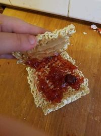 Viral! Akun Twitter 'Agama Indomie' yang Bikin Ngakak Netizen 