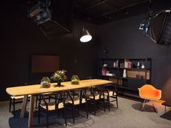 Mengintip Markas Baru Instagram di New York yang Keren