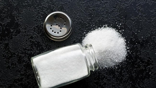 6 Tanda Kamu Kelebihan Konsumsi Garam