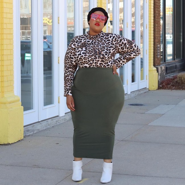 Leah Vernon juga aktif menulis di blog pribadinya, Beauty and The Muse. Di sana, ia berbagi pemikiran tentang fashion hingga cara pandangnya tentang kecantikan. Foto: Instagram Leah V